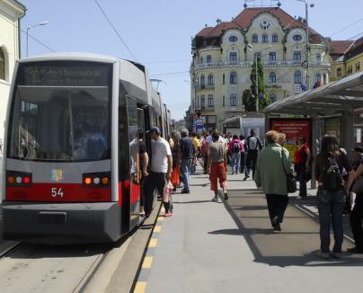 Cum circulă tramvaiele şi autobuzele de Paşti?